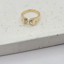 anel pedra cristal com estrela