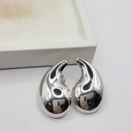 brinco gota metade grande rhodio