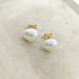 brinco pérola oval médio