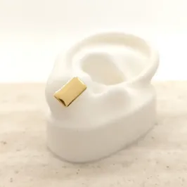 brinco quadrado liso