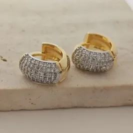 brinco argolinha baloada cravejada com caneta rhodio M