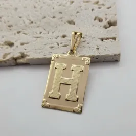 pingente medalha quadrada letra H