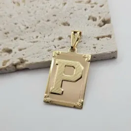 pingente medalha quadrada letra P