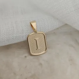 pingente placa pequena letra I