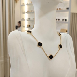 chocker 6 trevos preto