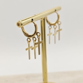 argola com pingente de cruz