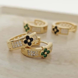 argolinha cravejada trevo verde