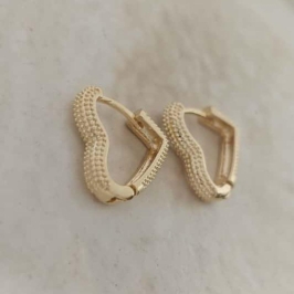 argolinha de coração texturizado