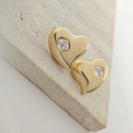 brinco coração baloado com ponto de luz