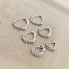 argolinha triangular cravejada P 9mm