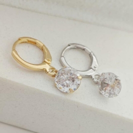 argolinha com pingente de pedra