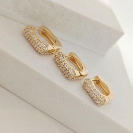 argolinha quadrada cravejada G