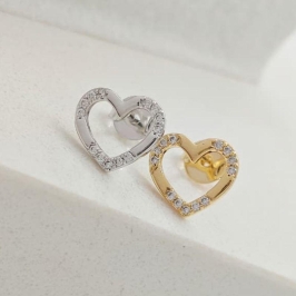 brinco coração com zircônia rhodio