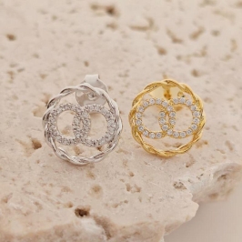 brinco redondo com zirconia