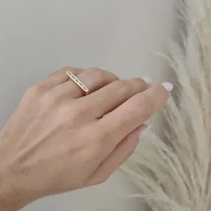 anel reto com pedra