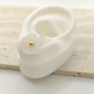brinco flor madrepérola