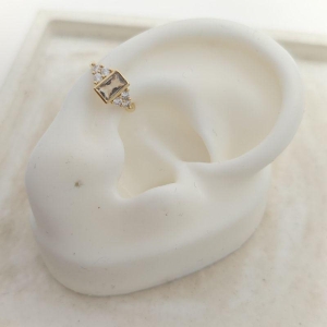 piercing pedra quadrada