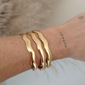 bracelete liso ondulado