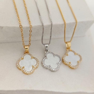 corrente trevo branco com zirconia rhodio