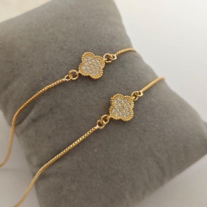 pulseira trevo cravejado