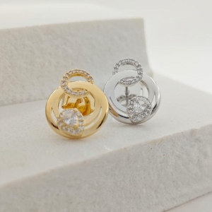 brinco círculo com detalhe em zirconia