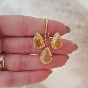 conjunto gota cravejada amarelo