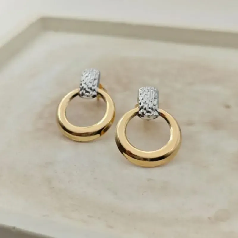 Brinco círculo com caneta de rhódio