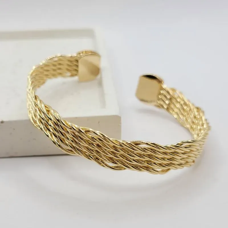 bracelete trançado