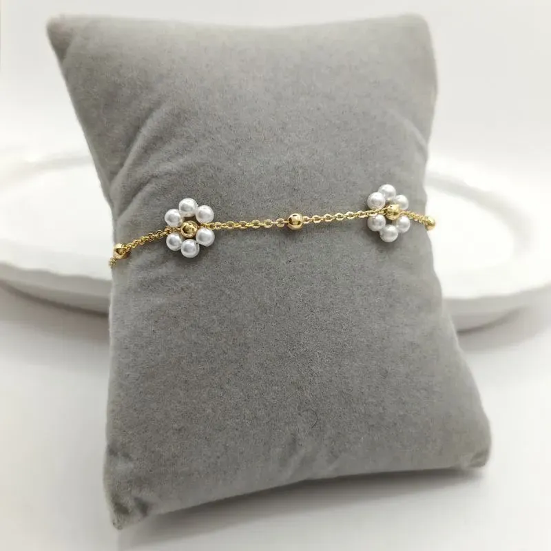 pulseira flor branca