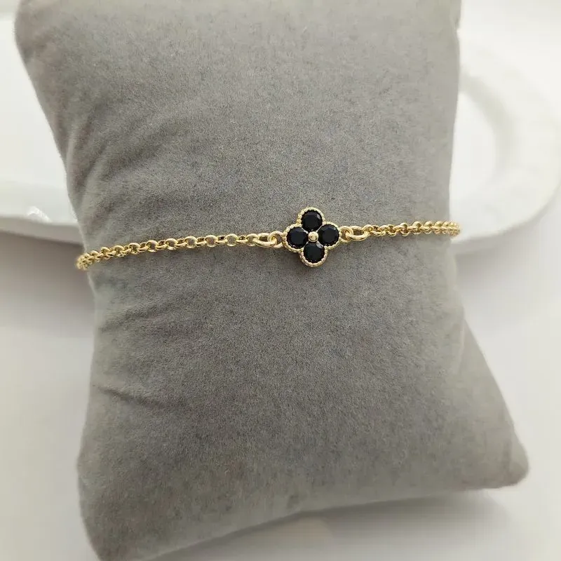 pulseira trevo preto