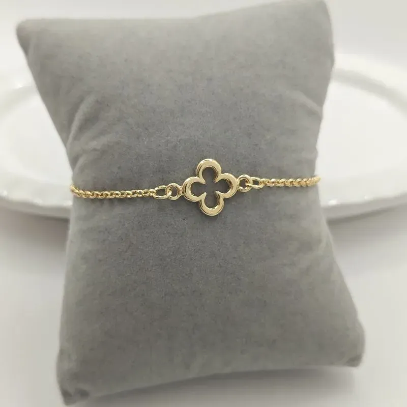 pulseira trevo vazado