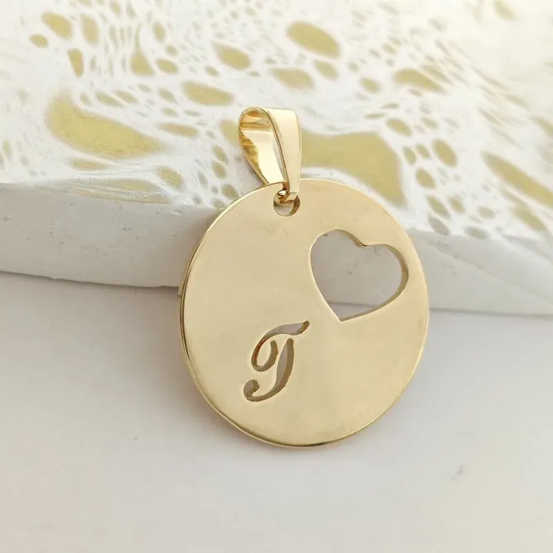 pingente medalha coração letra T