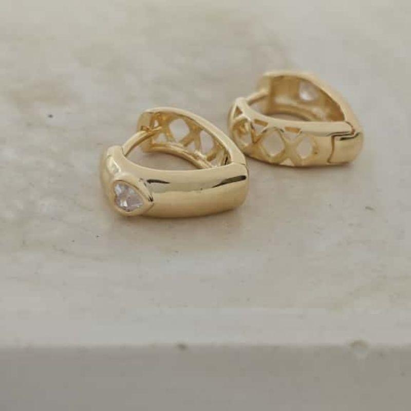 argolinha com pedra de coração