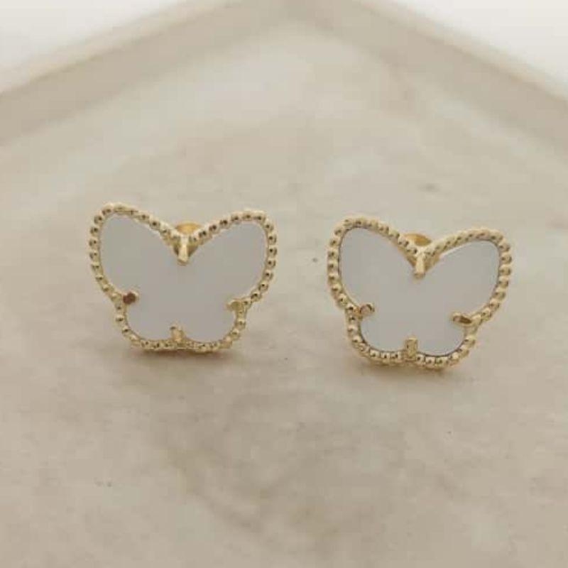 brinco borboleta branca