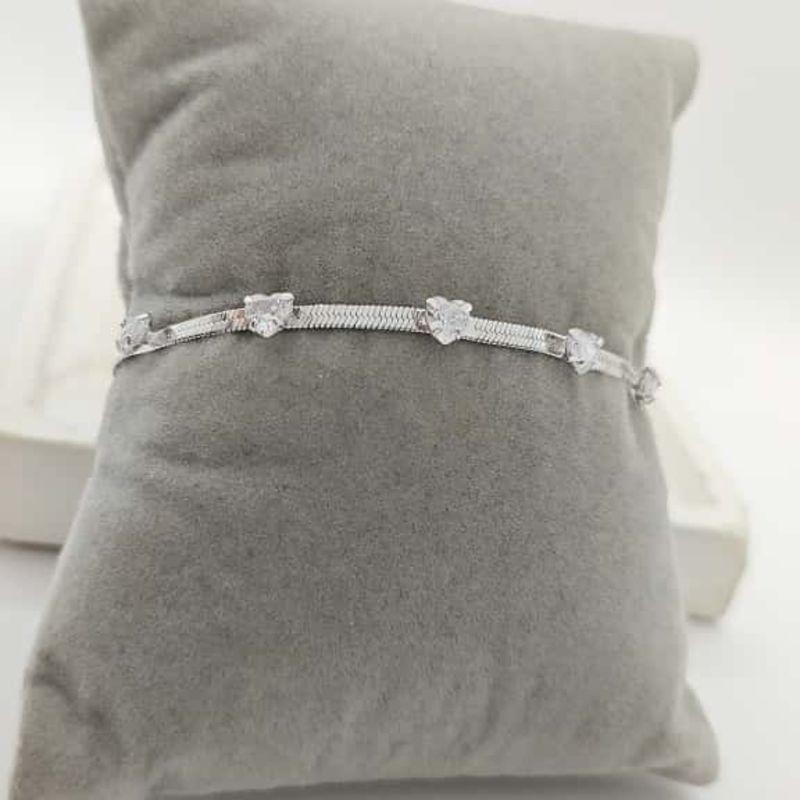 pulseira fita com pedras de coração rhodio