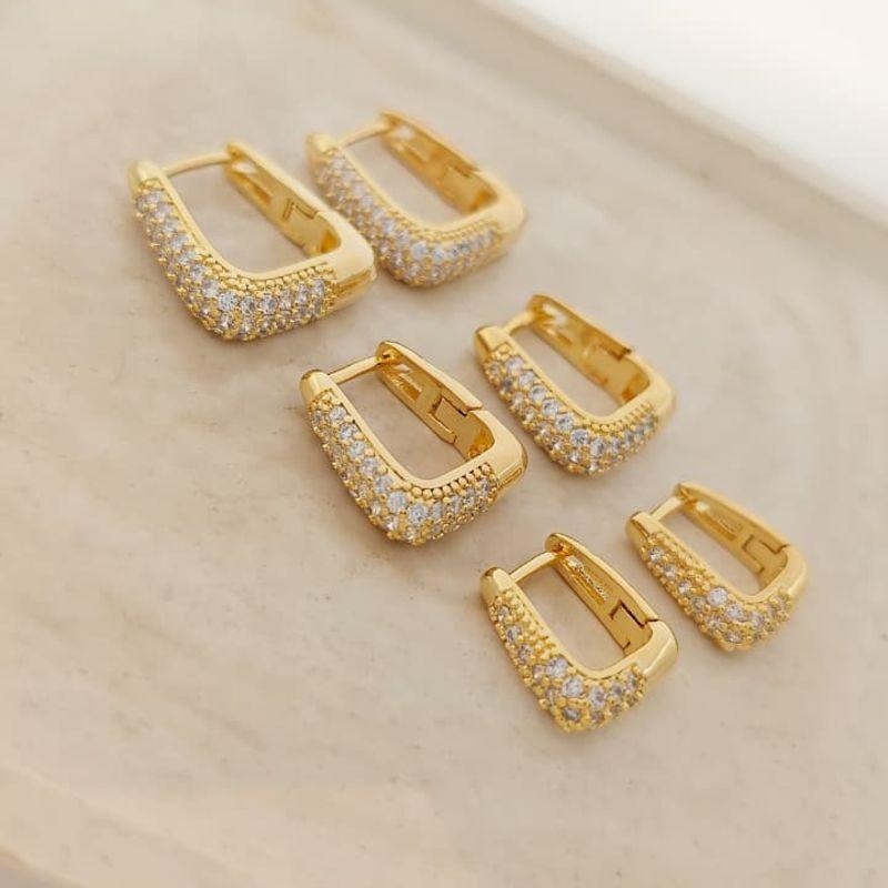 argolinha quadrada cravejada P 1,3cm