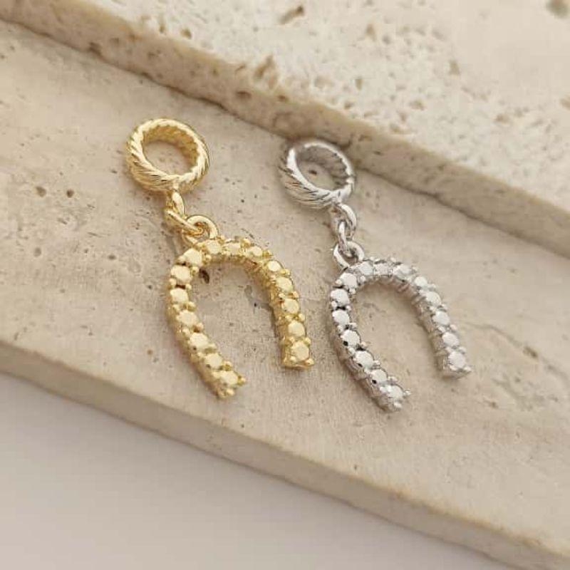 berloque ferradura rhodio