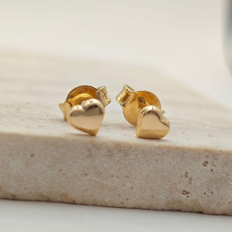 brinco coração liso pequeno