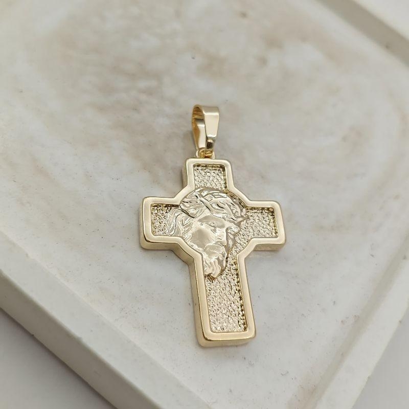 Pingente cruz com imagem de Jesus