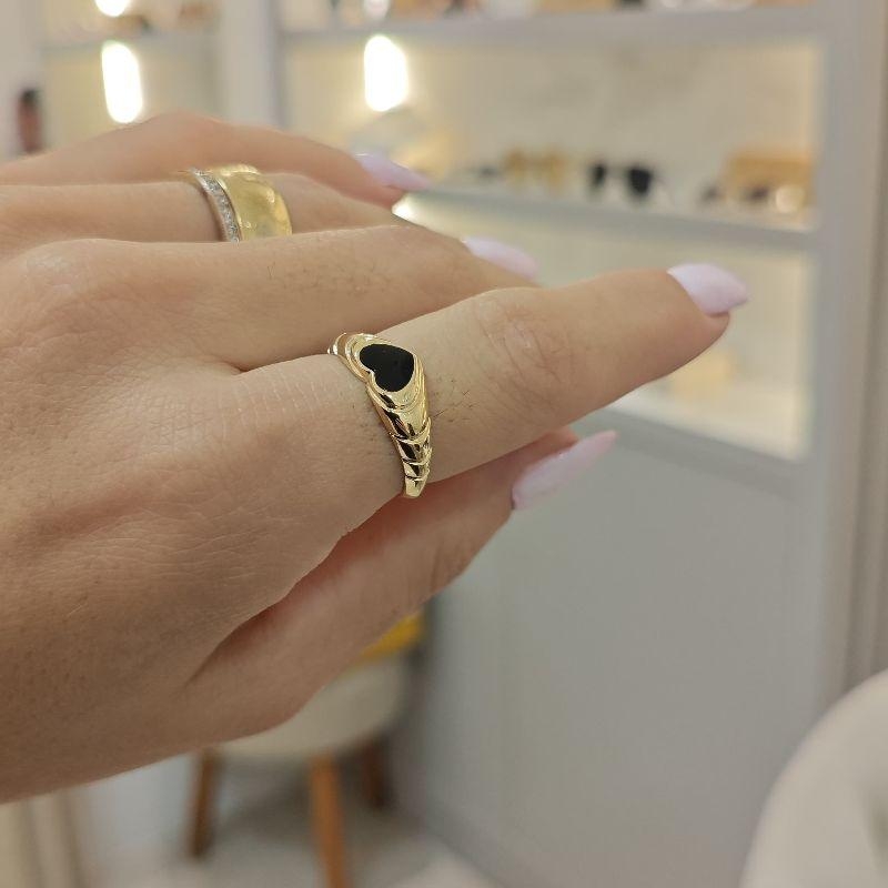 anel coraçao de resina