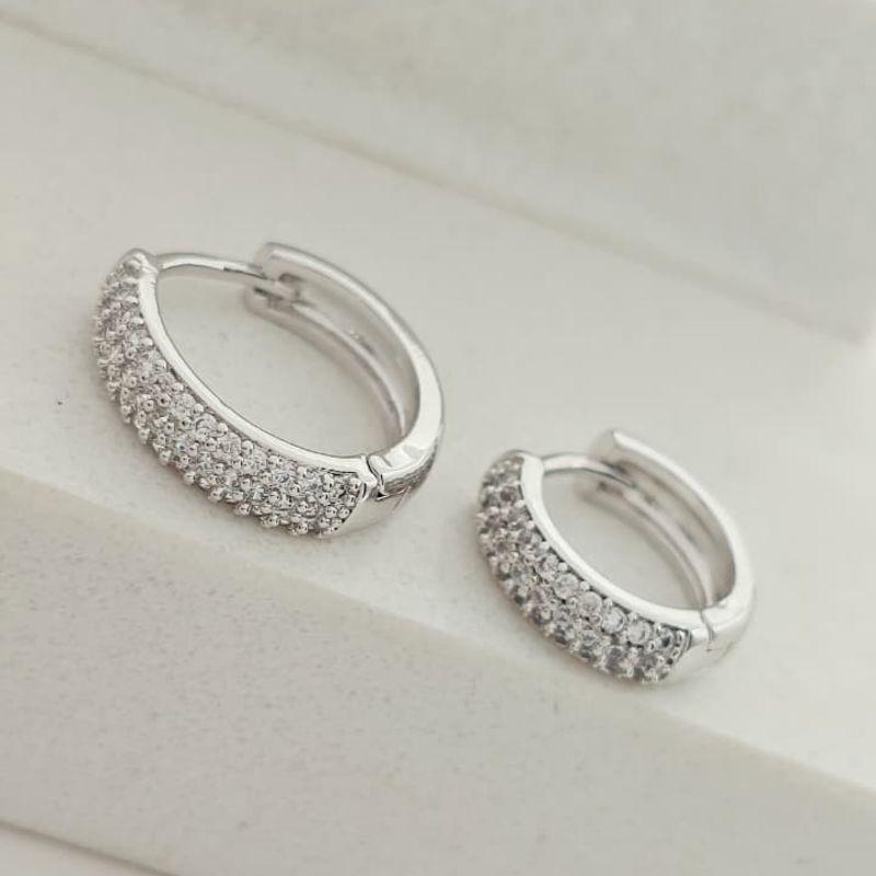 argolinha cravejada P 1,3cm rhodio