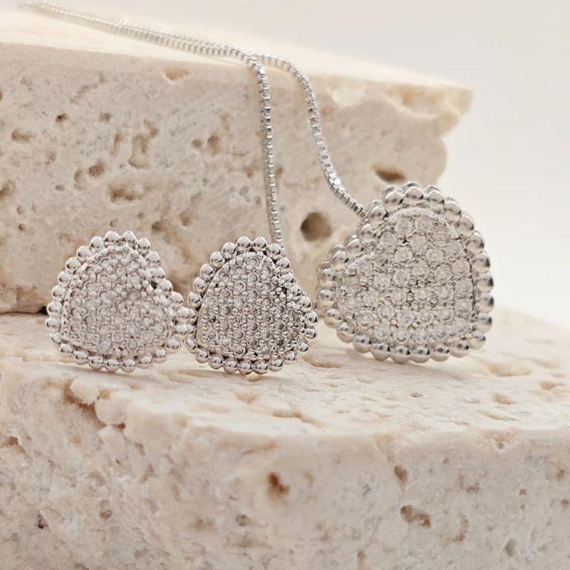 conjunto coração cravejado com bolinha rhodio