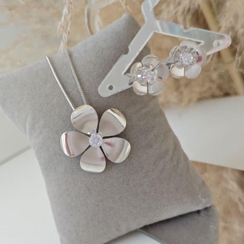 conjunto flor com ponto de luz rhodio