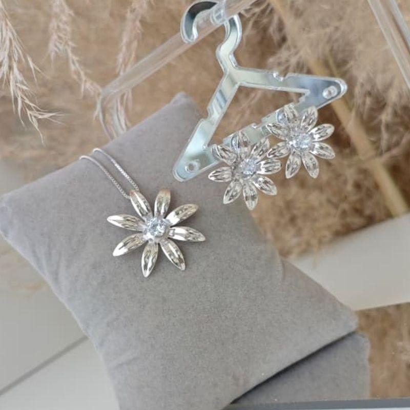 conjunto flor pétala fina rhodio