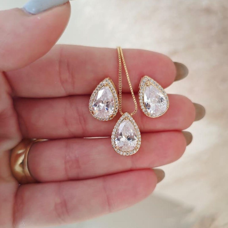 conjunto gota cravejada cristal