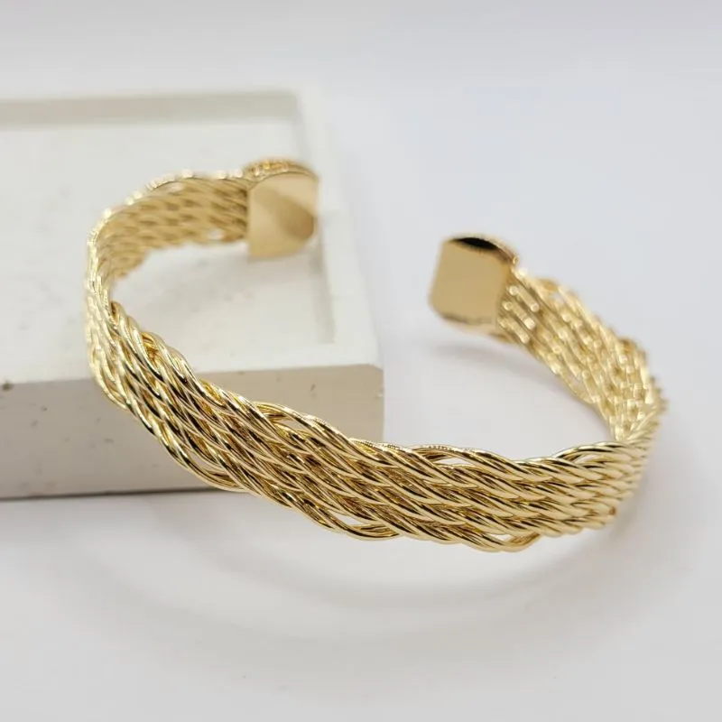 bracelete trançado