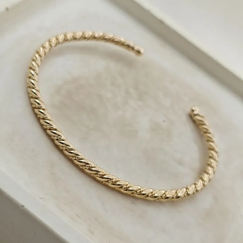 bracelete trançado