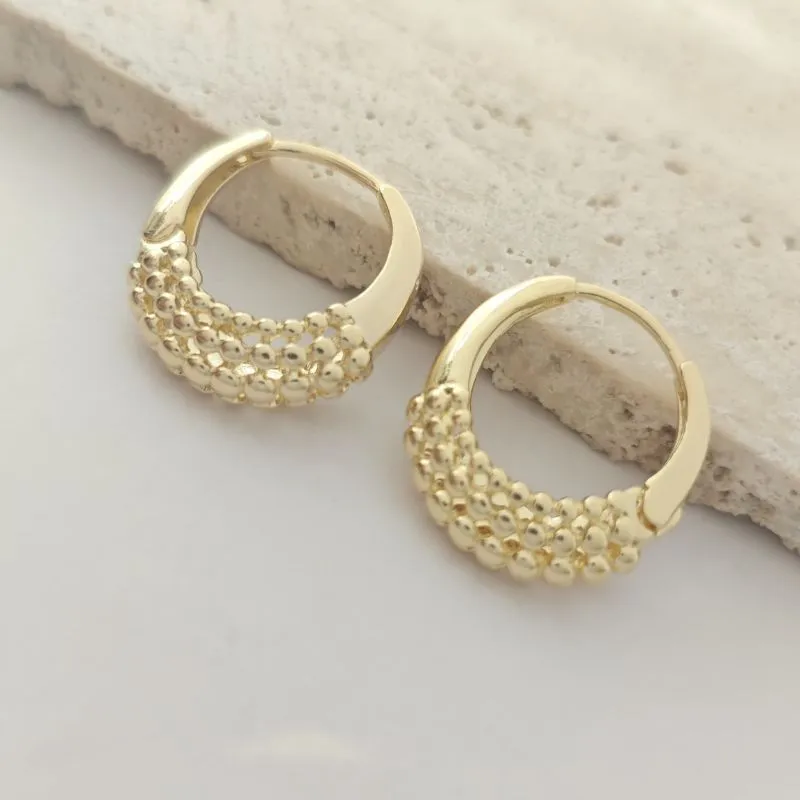 brinco argola com bolinha
