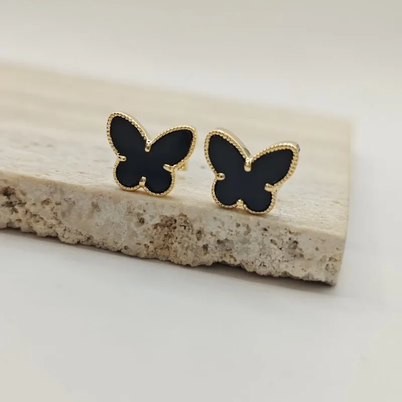 brinco borboleta preto