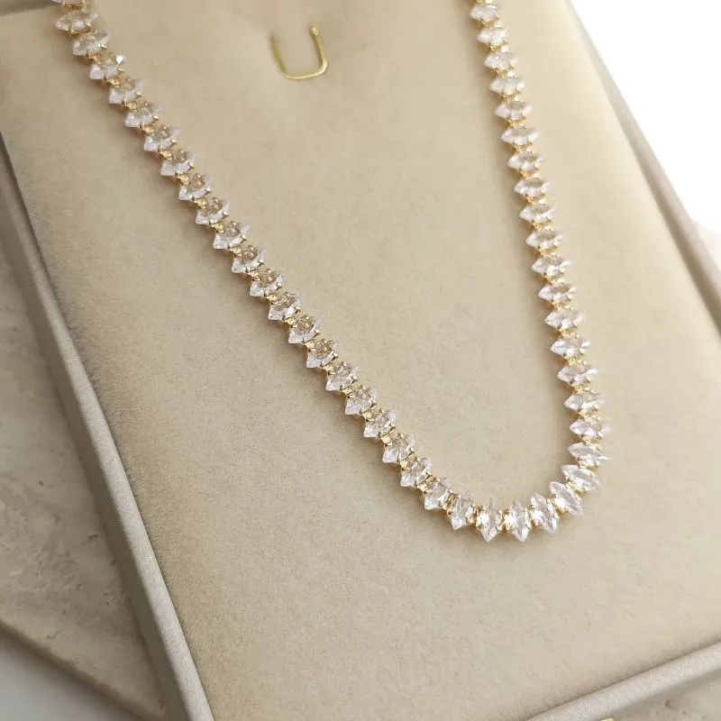 chocker riviera com ponta
